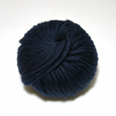 knit & hook - the bulky merino Knäuel - 907 Schwarzblau