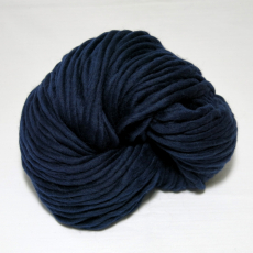 knit & hook - the bulky merino Strang - 907 Schwarzblau